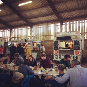 foodPark NIGHT MARKET Seating