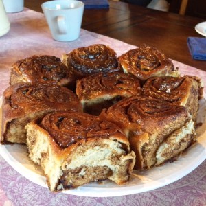 white-cottage-bakery-buns