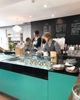 The Tasting Table helpers Dulcedo Cambridge