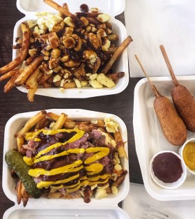 Blue Caribou Snack Bar du Quebec Manchester poutines pogos