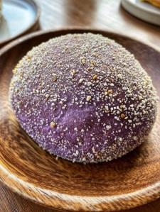 ube pandesal